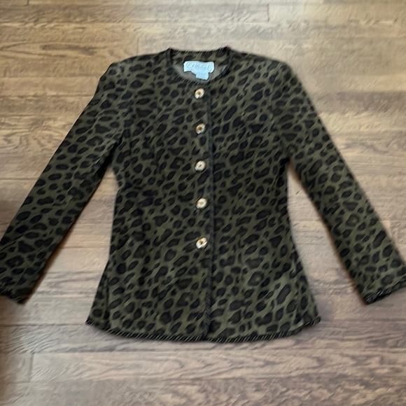 Elegant Carlisle Animal Print Ladies Suede Jacket - Picture 1 of 4